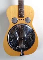Dobro_Hounddog_Round_Neck_1979